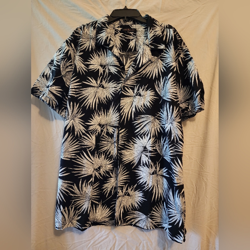 Men's Thread&Cloth Tropical print shirt NWOT
